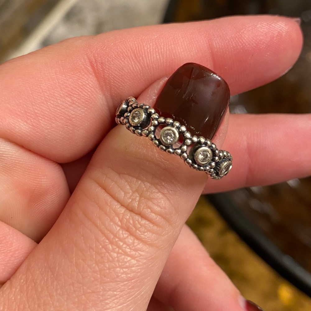 Pandora Ring- Her Majesty size 9 (60)
